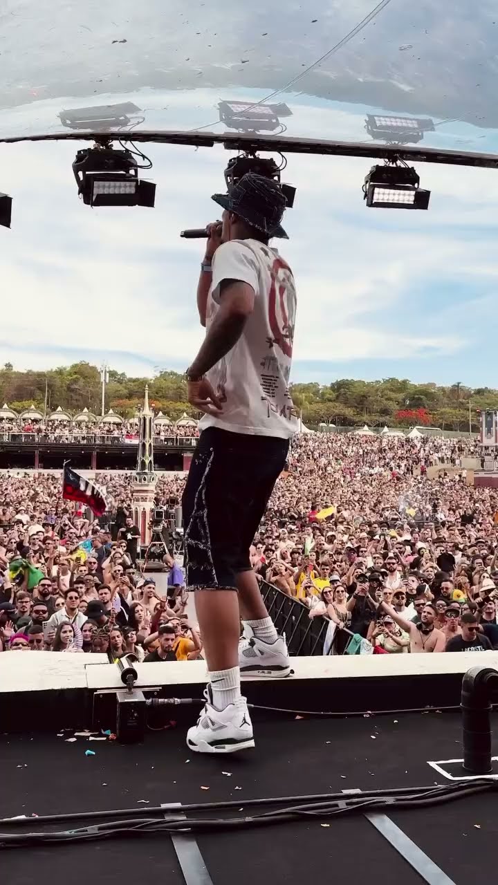 Não tem que ser fácil, tem que ser feito @VEIGH no Tomorrowlandbrasil